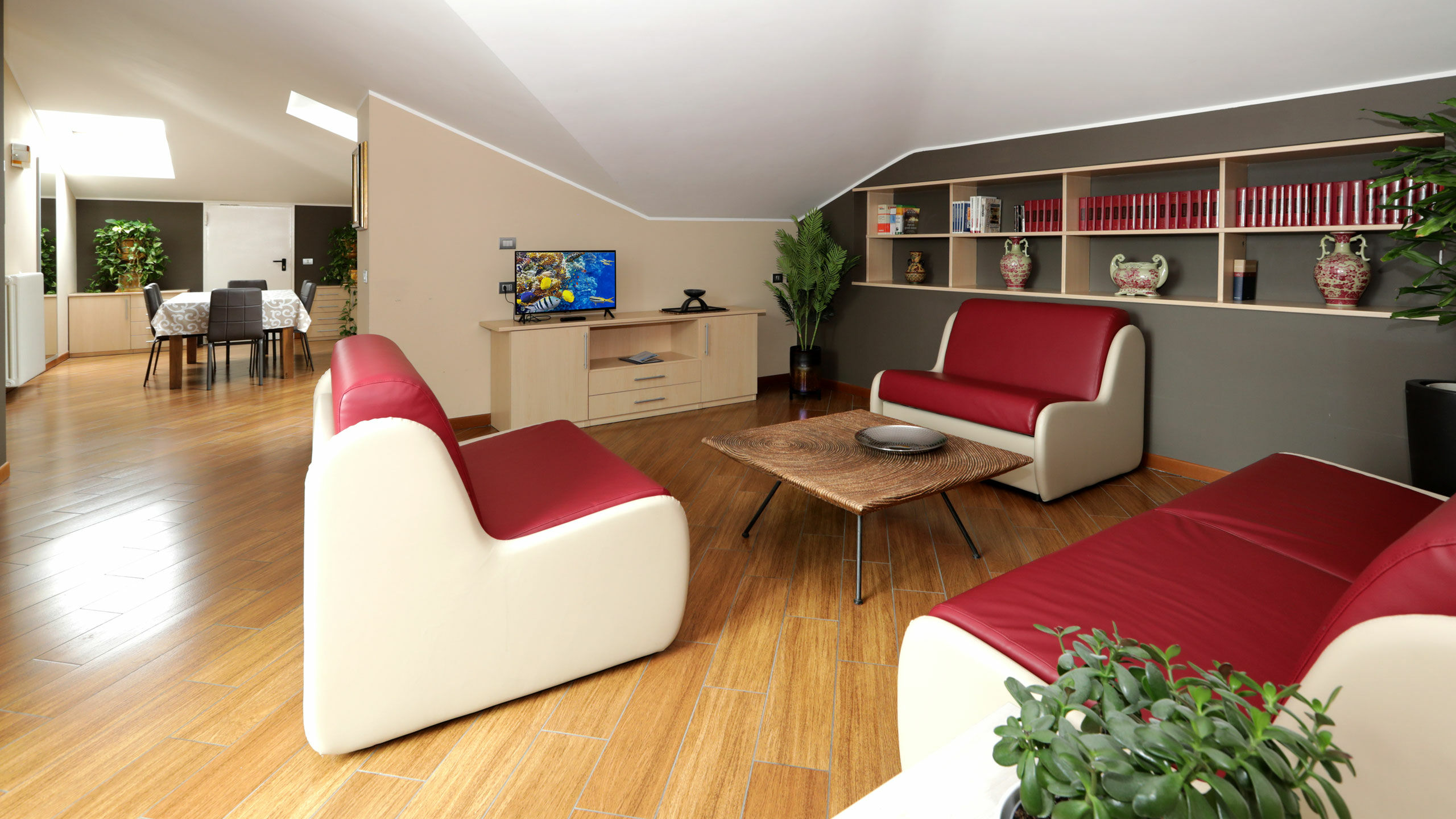 Hotel Residence Aurora -  vicino alla fiera di Milano ed autodromo di Monza Residence Aurora | Appartamento Suite