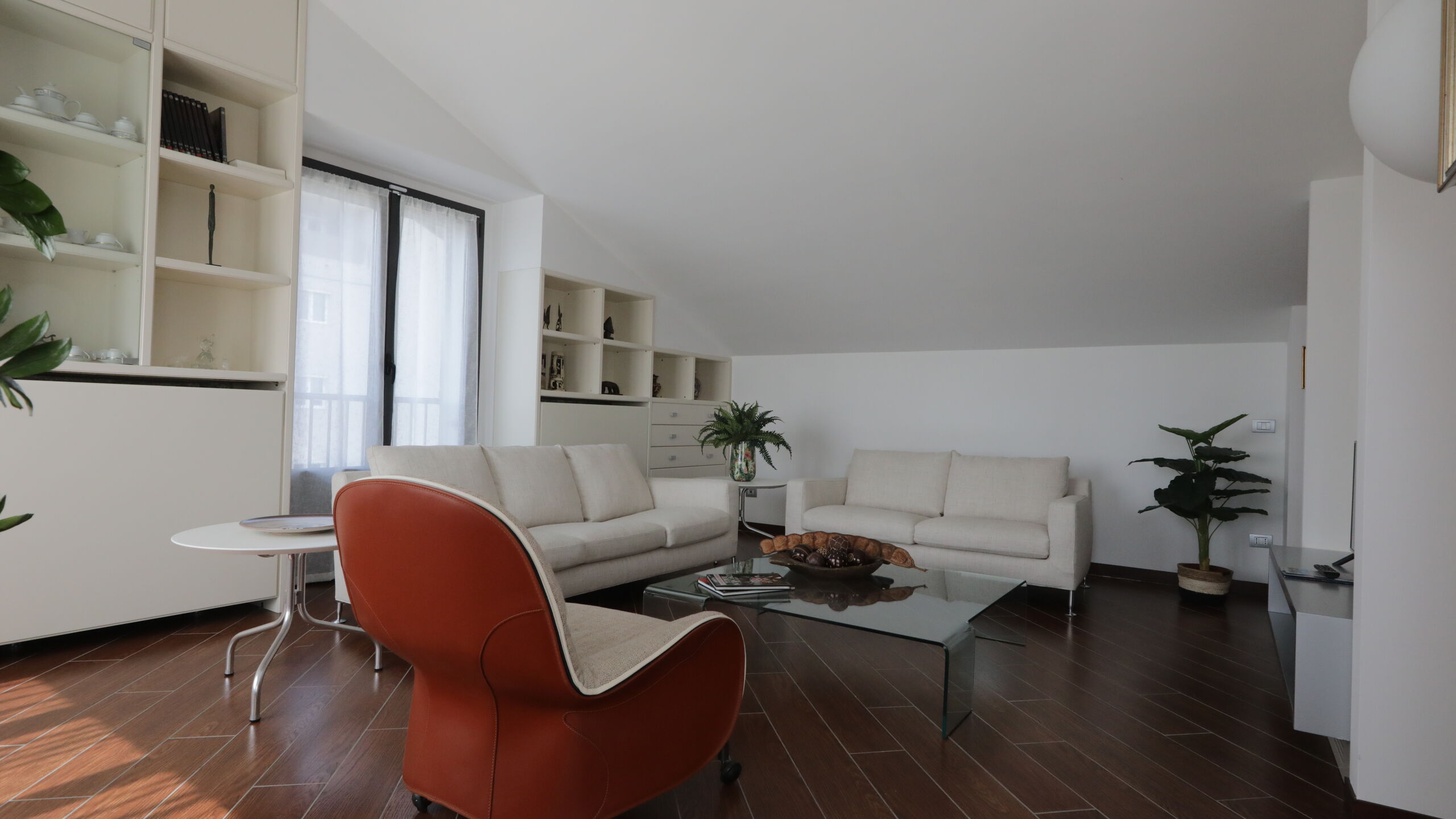 Hotel Residence Aurora -  vicino alla fiera di Milano ed autodromo di Monza Residence Aurora | Suite con 2 camere da letto vasca idromassaggio e terrazza ( 2 bagni )