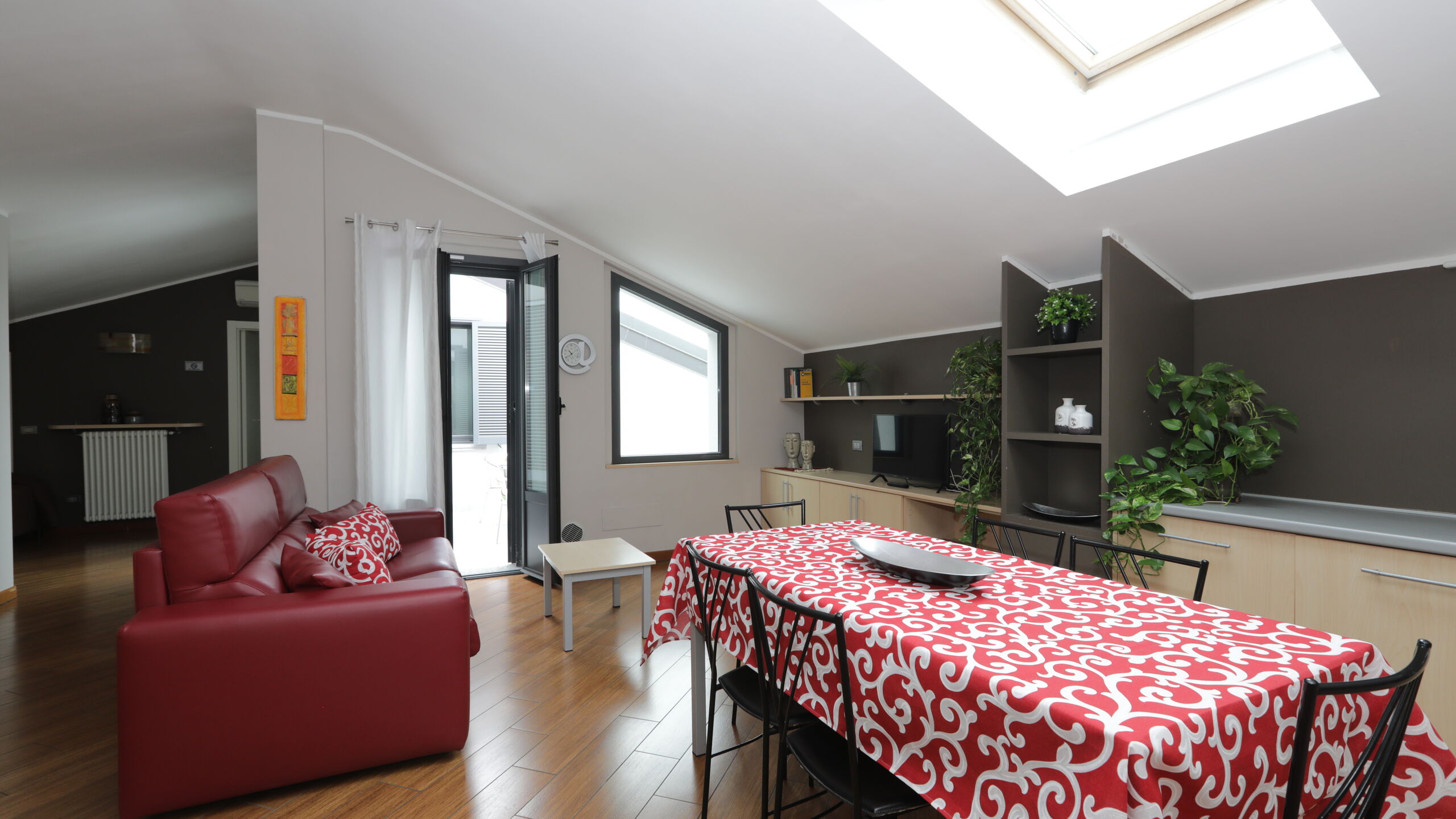 Hotel Residence Aurora -  vicino alla fiera di Milano ed autodromo di Monza Residence Aurora | Appartamento con 2 camere da letto e terrazza ( 2 bagni )