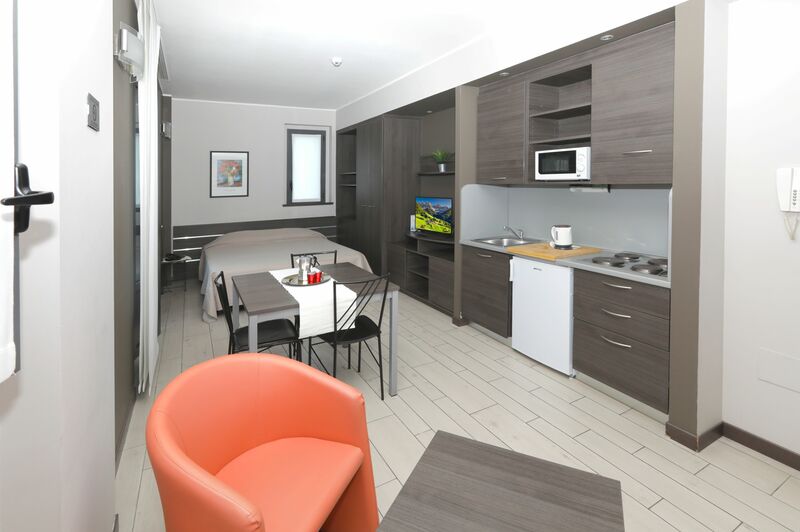 Residence Aurora a Milano - Monolocale economy con balcone