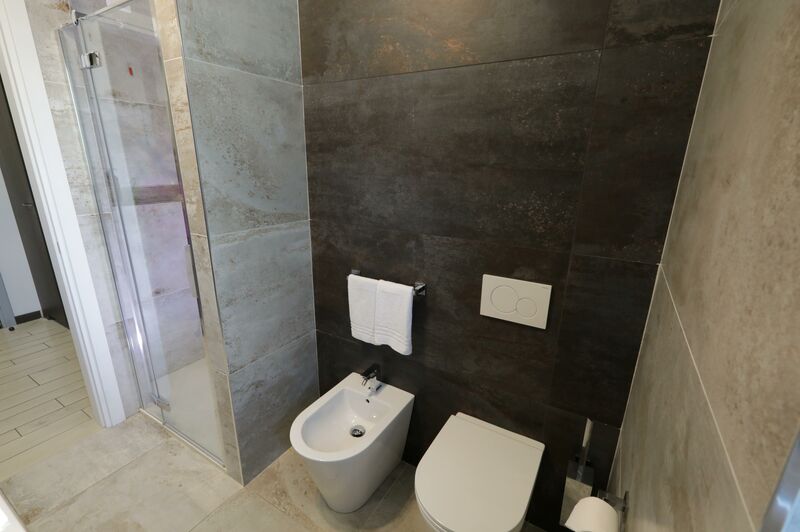 Residence Aurora a Milano - Monolocale con balcone vista giardino