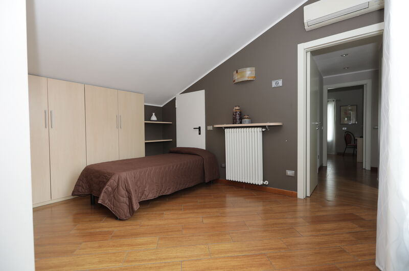 Residence Aurora a Milano - Suite con 2 camere da letto e terrazza ( 2 bagni )