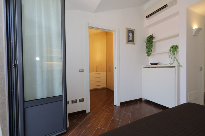 Residence Aurora a Milano - Suite con 2 camere da letto vasca idromassaggio e terrazza ( 2 bagni )